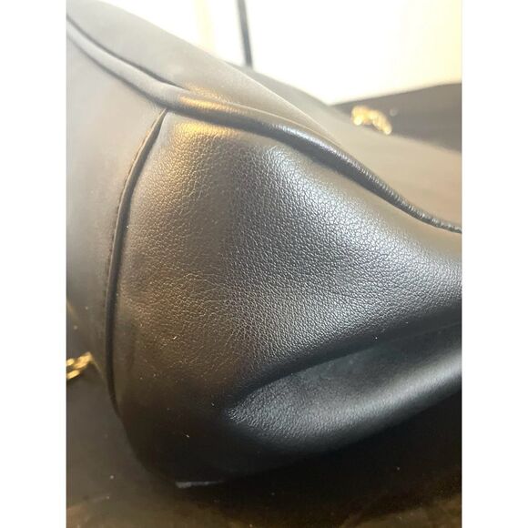 Love Moschino Black and Gold Chain Medium Shoulder Bag Magnetic Snap Close - Picture 6 of 14